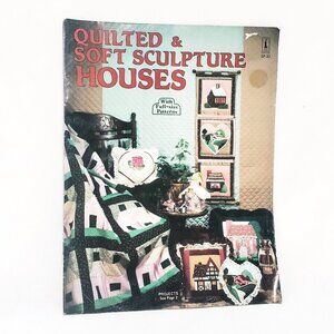 Quilted & Soft Sculpture Houses Booklet Craft Christmas Country 1982 Tudor Bag